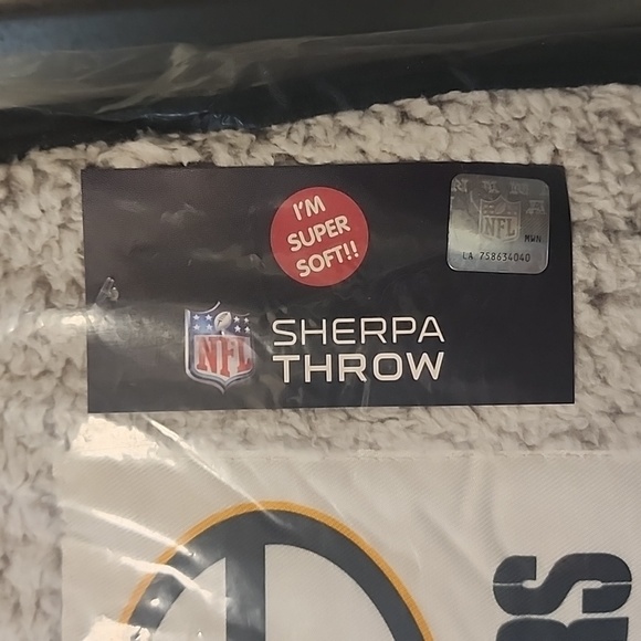 NFL Greenbay Packers Sherpa size 50x60 NEW - Picture 3 of 7